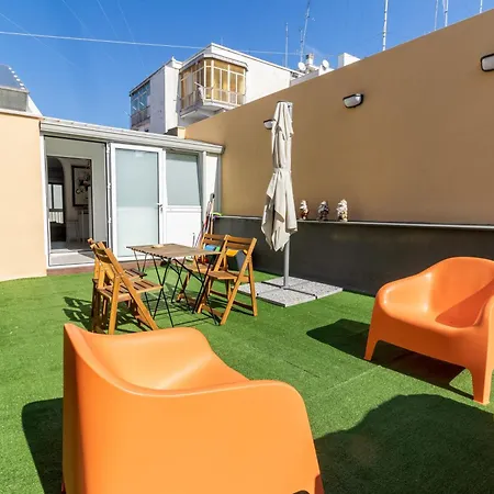 House Carola בארי